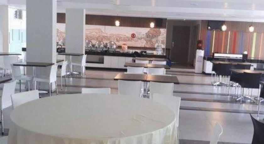 Amaris Hotel Ambon Eksteriør bilde